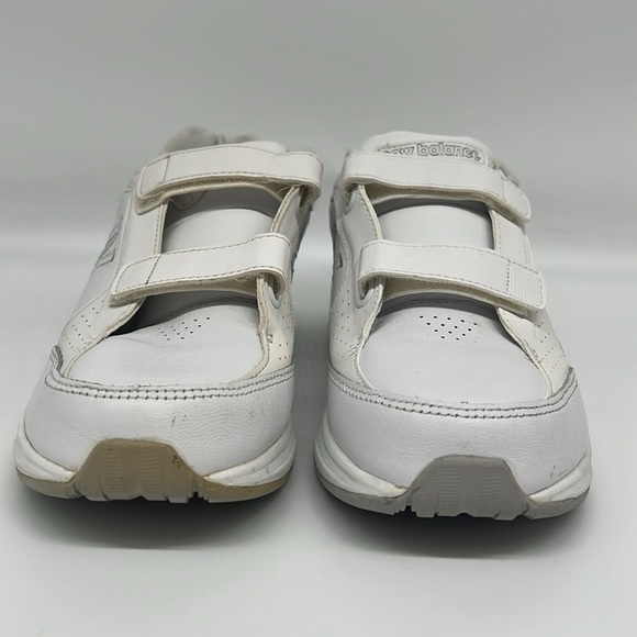 New Balance 928 Women's Hook and Loop White Leather Walking Comfort Shoe 6 - Picture 3 of 12